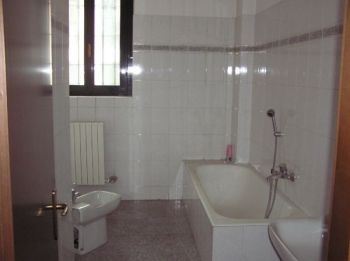 Appartamento con garage e balcone Rho