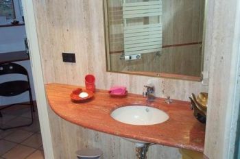 Fittasi attico arredato - Bagno