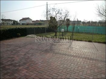 Trilocale arredato con giardino Nuovo iper