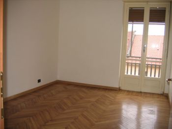 Bilocale affittasi - Camera da letto