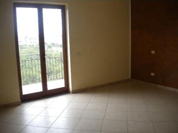 Casa con balcone Giugliano In Campania