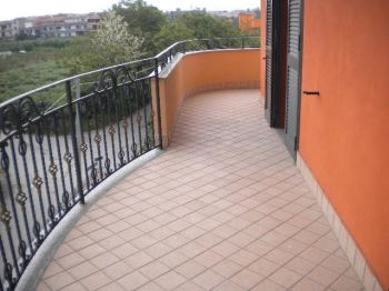 Casa con balcone Giugliano In Campania