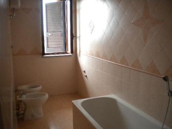 Casa con balcone Giugliano In Campania