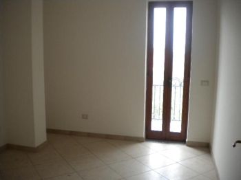 Casa con balcone Giugliano In Campania