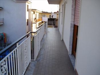 Casa con balcone Giugliano In Campania