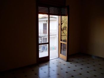 Casa con balcone Giugliano In Campania