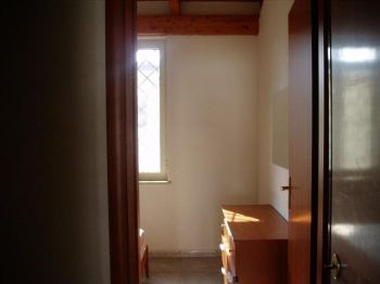 Appartamento con terrazzo e balcone