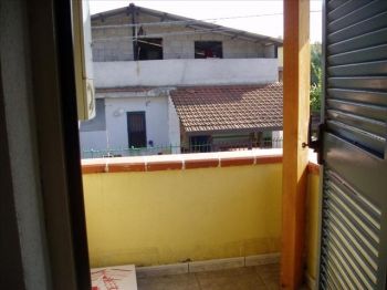 Appartamento con terrazzo e balcone