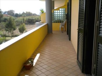 Appartamento con piscina e balcone Giugliano In Campania