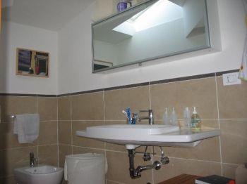Appartamento arredato con balcone Bologna