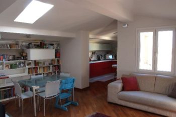 Appartamento arredato con balcone Bologna