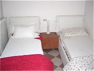 Casa con balcone e terrazzo 8- fiera, gallaratese, quarto oggiaro