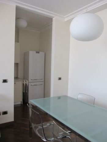 Casa con balcone 8- fiera, gallaratese, quarto oggiaro