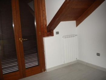 Trilocale con balcone Giugliano In Campania