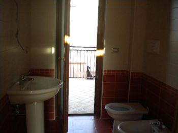 Trilocale con balcone Giugliano In Campania