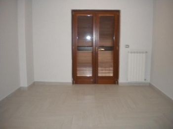 Trilocale con balcone Giugliano In Campania