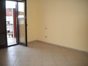 Trilocale con balcone Giugliano In Campania