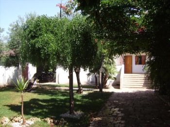 Appartamento con giardino e terrazzo