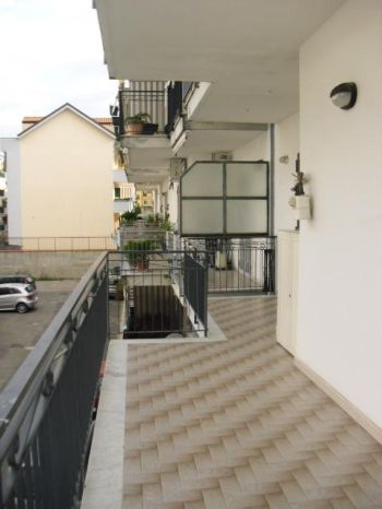 Appartamento con balcone Giugliano In Campania