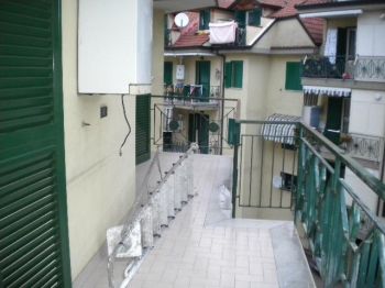 Trilocale con balcone Giugliano In Campania