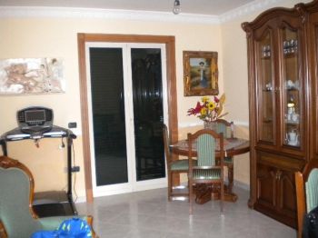 Trilocale con balcone Giugliano In Campania