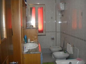 Trilocale con balcone Giugliano In Campania