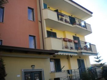 Trilocale con balcone Giugliano In Campania