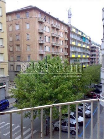 Monolocale arredato con balcone Crocetta