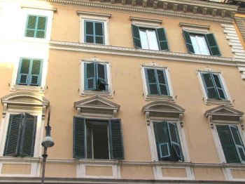 Monolocale arredato con aria condizionata