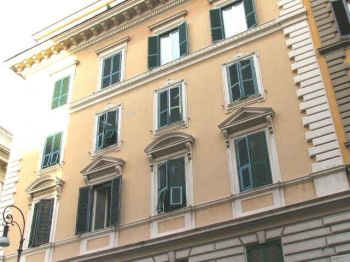 Monolocale arredato con aria condizionata