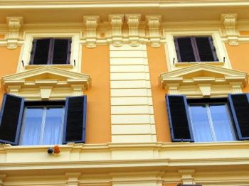 Monolocale arredato con aria condizionata