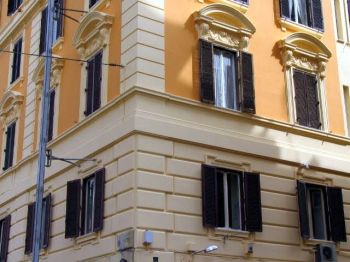Monolocale arredato con aria condizionata