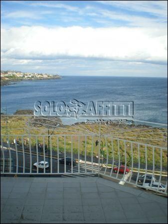 Appartamento arredato con terrazzo Lungomare