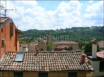 Appartamento arredato con balcone S. ruffillo