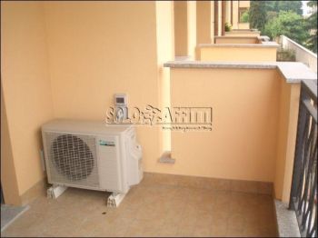 Appartamento con terrazzo e garage Centro
