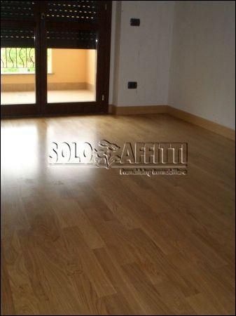 Appartamento con terrazzo e garage Centro