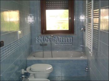 Appartamento con terrazzo e garage Centro