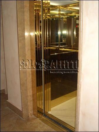Appartamento con terrazzo e garage Centro