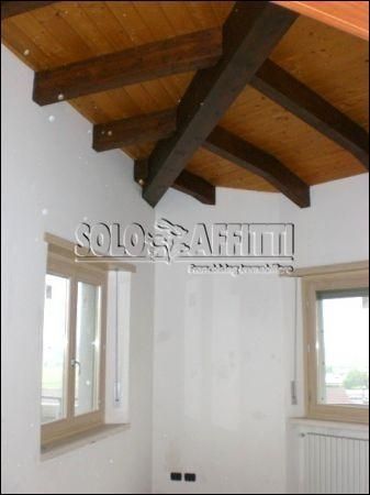 Attico con balcone e terrazzo Pozzo strada