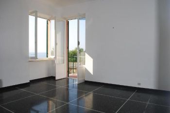 Appartamento con balcone Nervi - quinto al mare