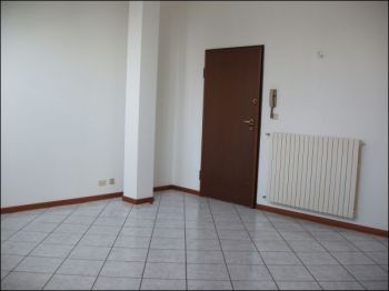 Mansarda con balcone Centro