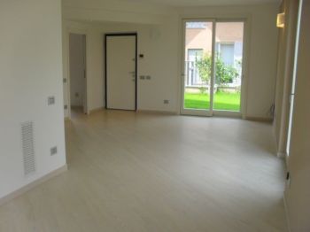Villa Vimercate fraz. Oreno affittasi - Sala