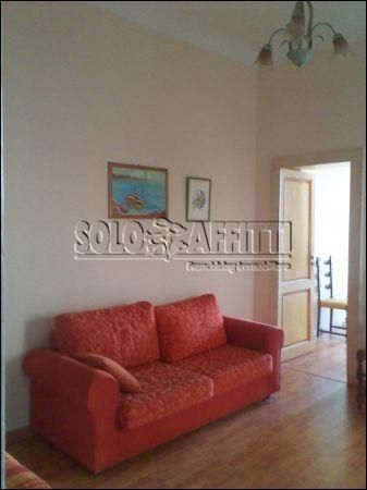 Casa arredata con balcone Centro