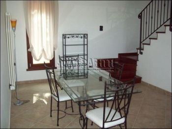 Villa arredata con balcone Colli innamorati