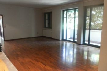 Appartamento con terrazzo e posto auto - Altre fotografie