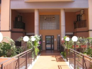 Casa con terrazzo e garage Tuscolano, don bosco, cinecitt� - Altre fotografie