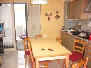 Casa arredata con balcone Cibali - Altre fotografie