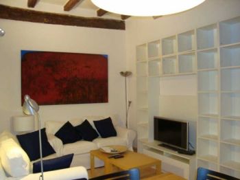 appartamento con entrata indipendente arredato