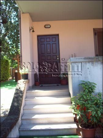 Villa arredata con terrazzo Cappelle Sul Tavo