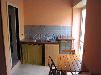 Monolocale arredato con balcone Monte calvario